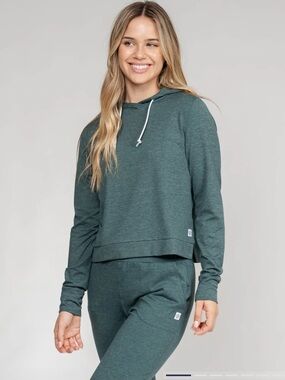 Rhoback Women's Green Pullover Hoodie